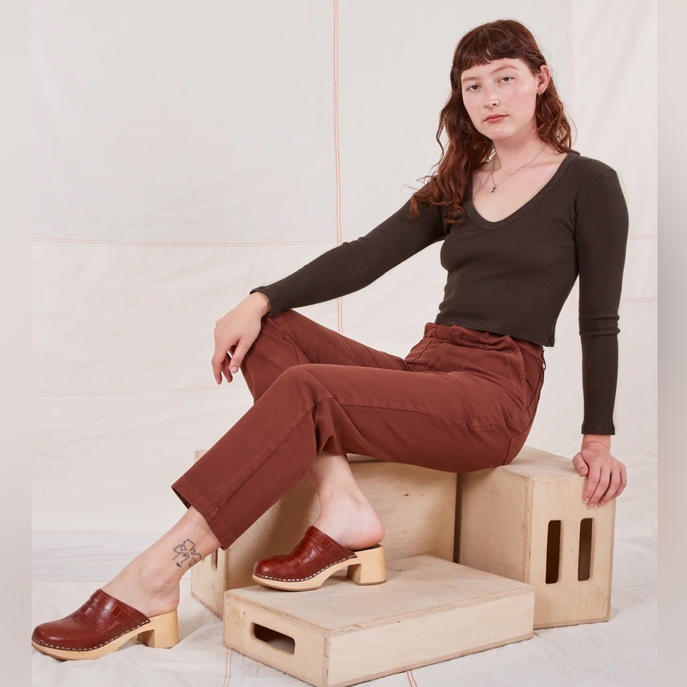 Big Bud Press LONG SLEEVE V-NECK TEE - ESPRESSO BROWN XS